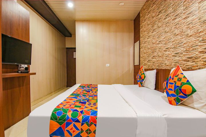 Room 19 of 29