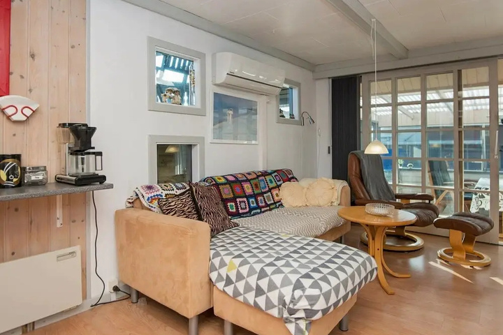 Room 3 of 14