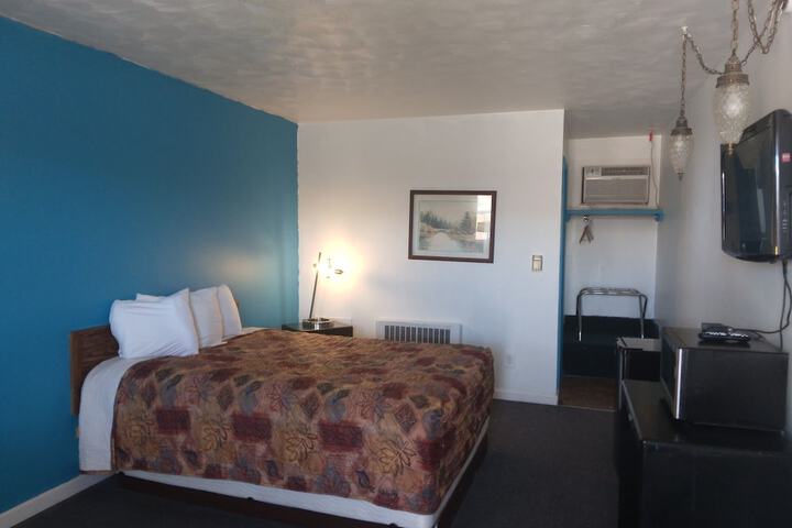Room 10 of 64