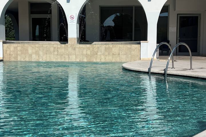 Pool 67 of 101