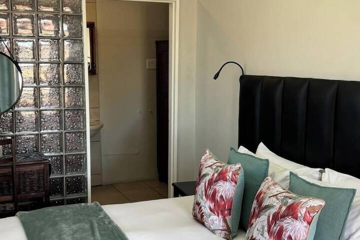 Room 18 of 48