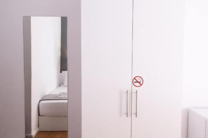 Room 45 of 97