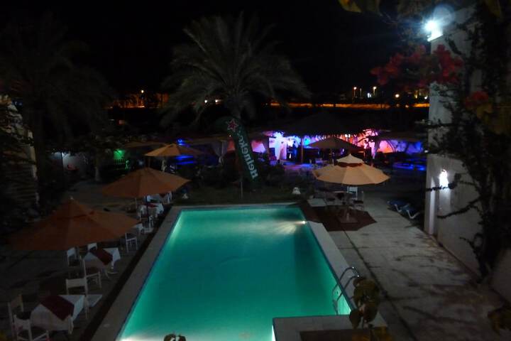 Pools & Facilities