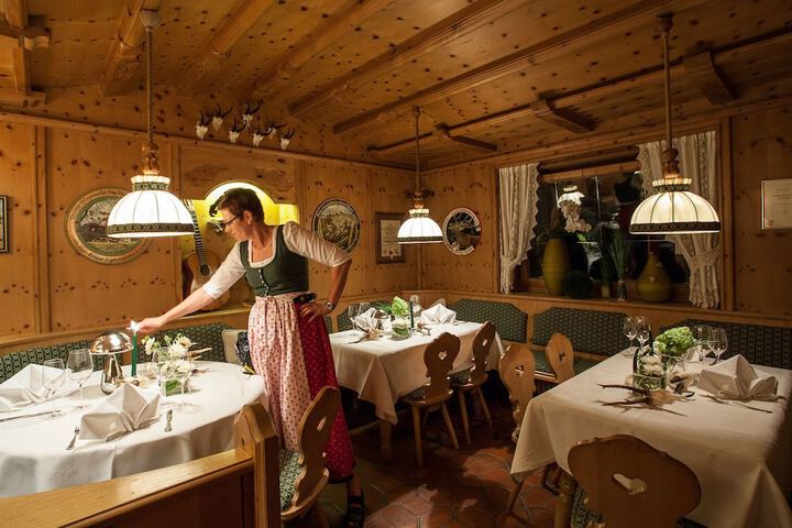 Dining 46 of 68