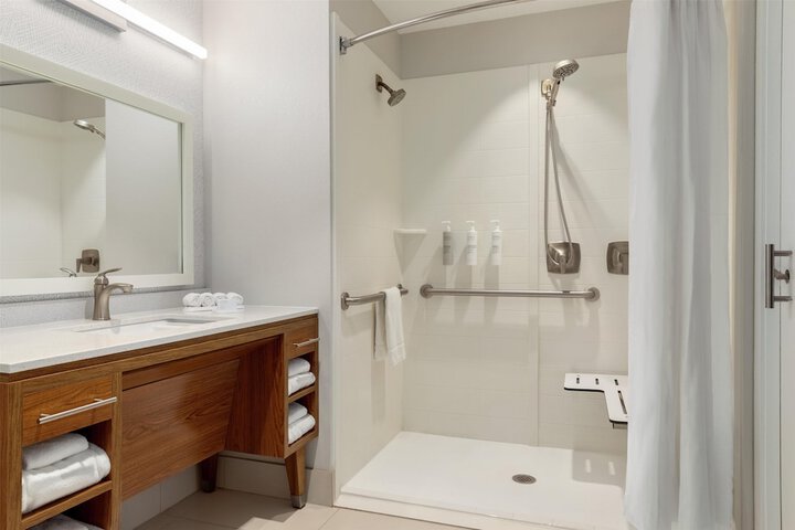 Bathroom shower