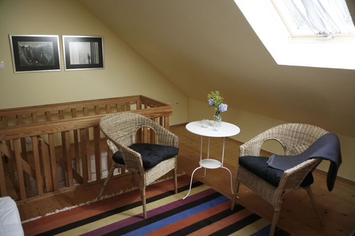 Room 12 of 189