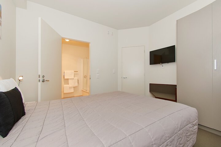 Room 7 of 43