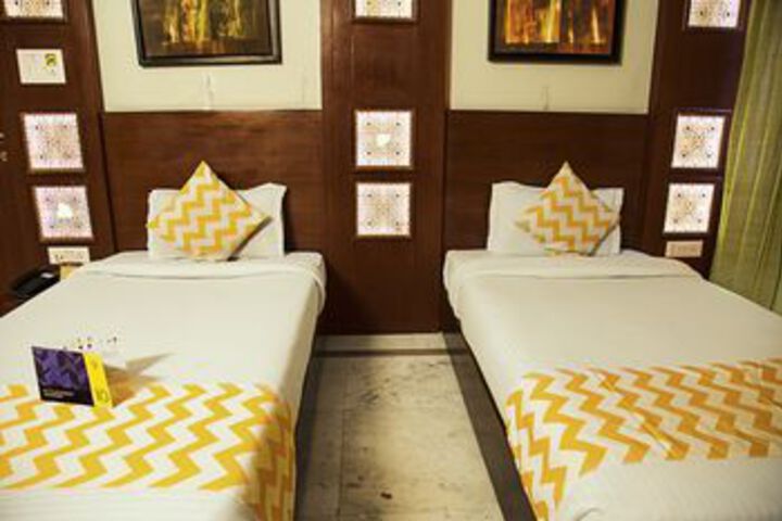 Room 13 of 26