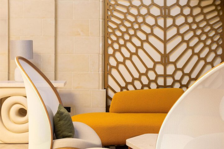 Guest Lobby