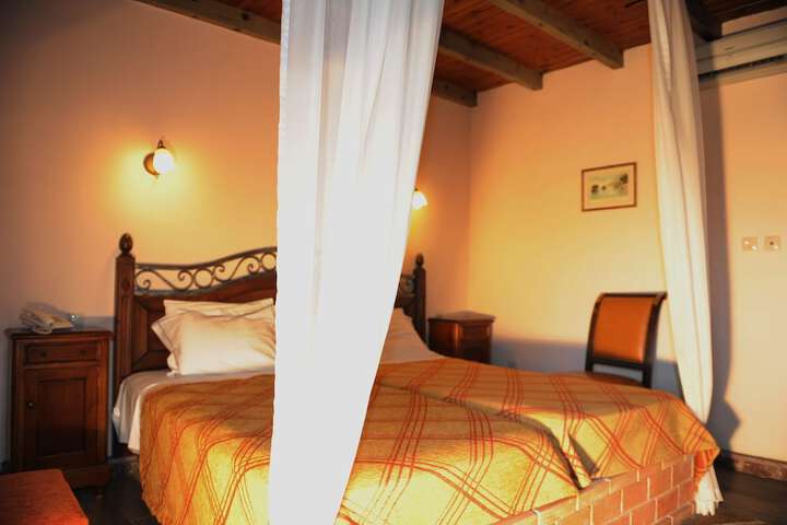 Room 5 of 37