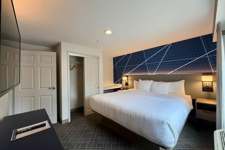 Room 48 of 92