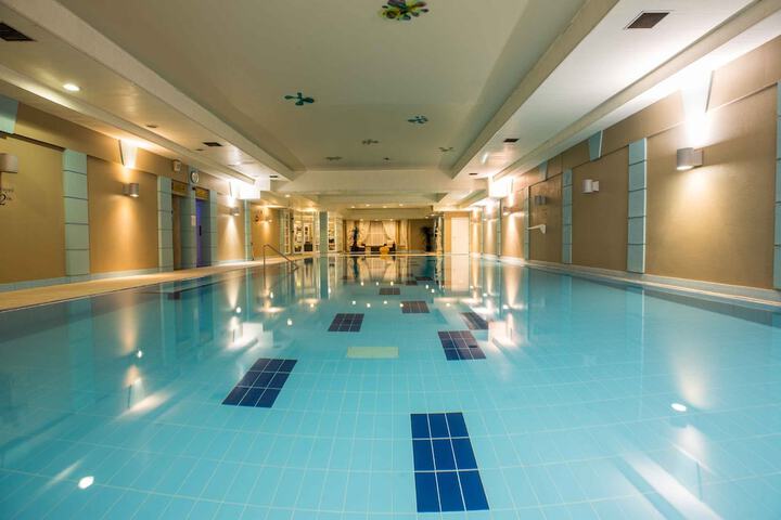 Pool 34 of 64