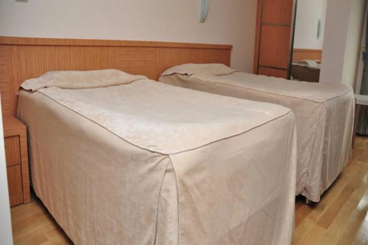 Room 5 of 21