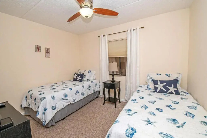 Room 4 of 21