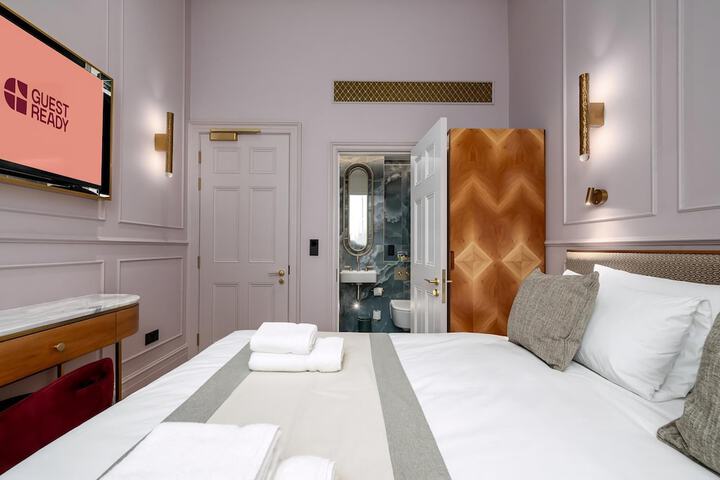 Room 15 of 280