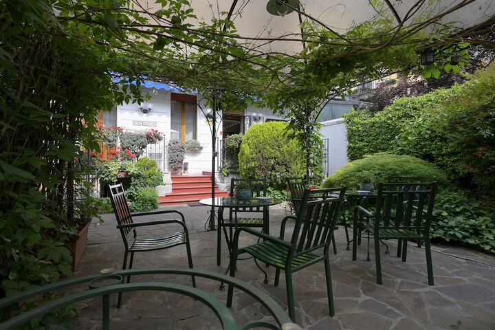 Hotel Exterior 22 of 29