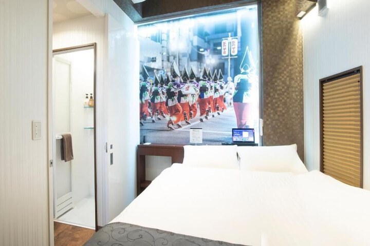 Room 16 of 26