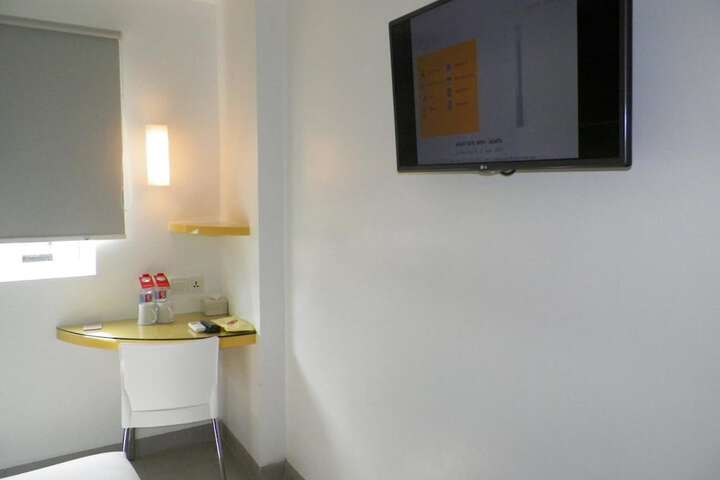 Room 13 of 46