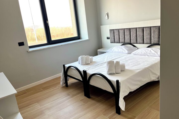 Room 8 of 23