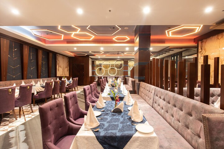 Dining 45 of 70
