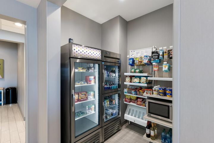 Snack bar
