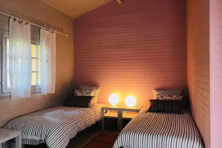 Room 3 of 13