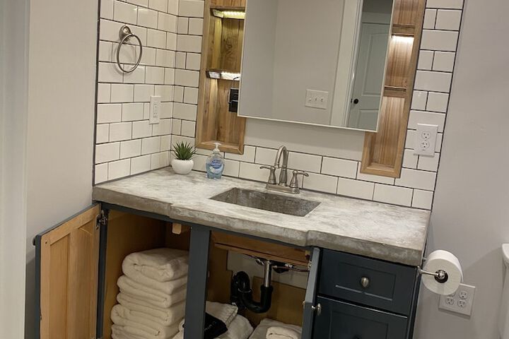 Room 140 of 426