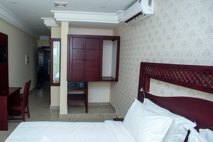 Room 11 of 45