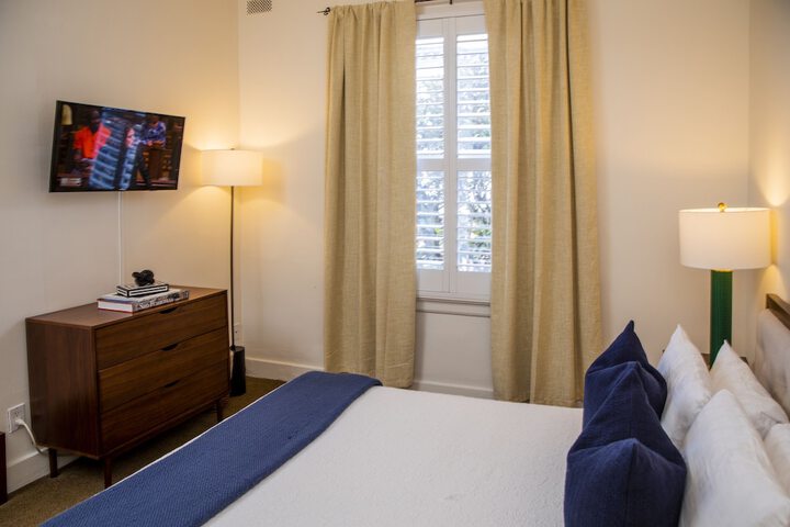 Room 41 of 141