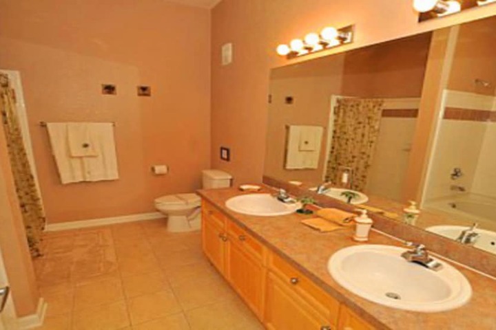 Room 7 of 21
