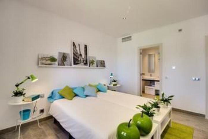 Room 14 of 39