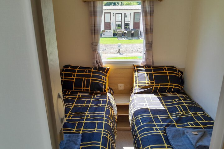 Room 2 of 31