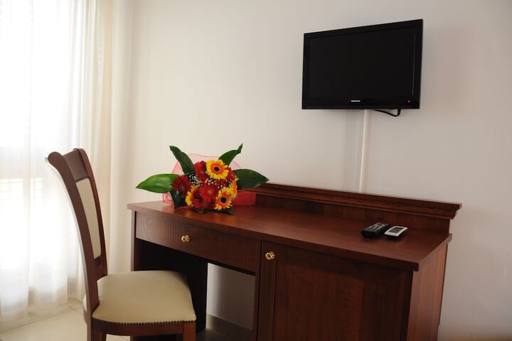 Room 12 of 31