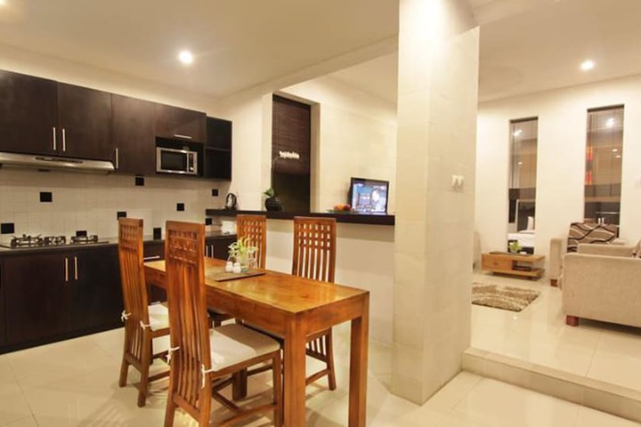 Dining Photos