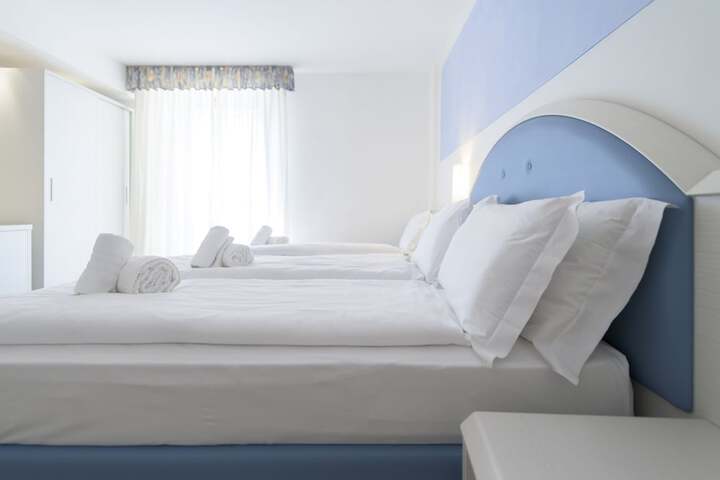 Room 14 of 47