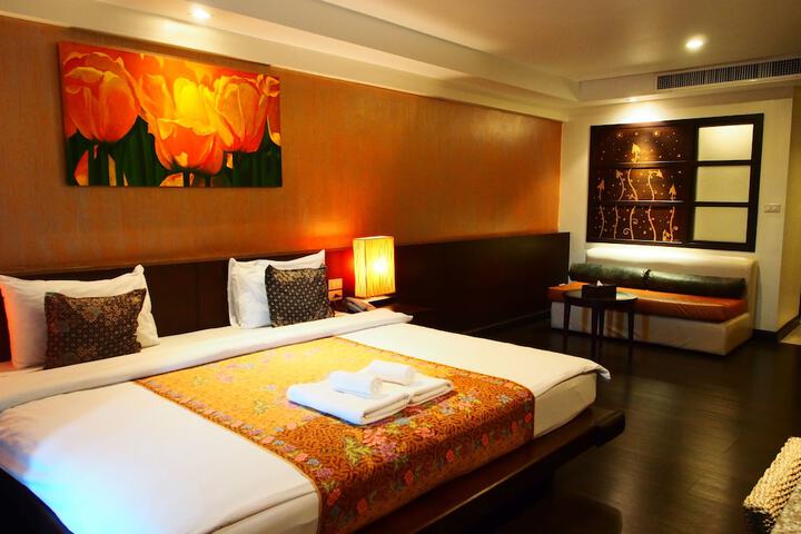 Room 4 of 62