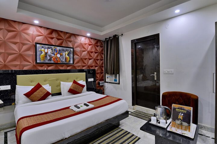 Room 43 of 102