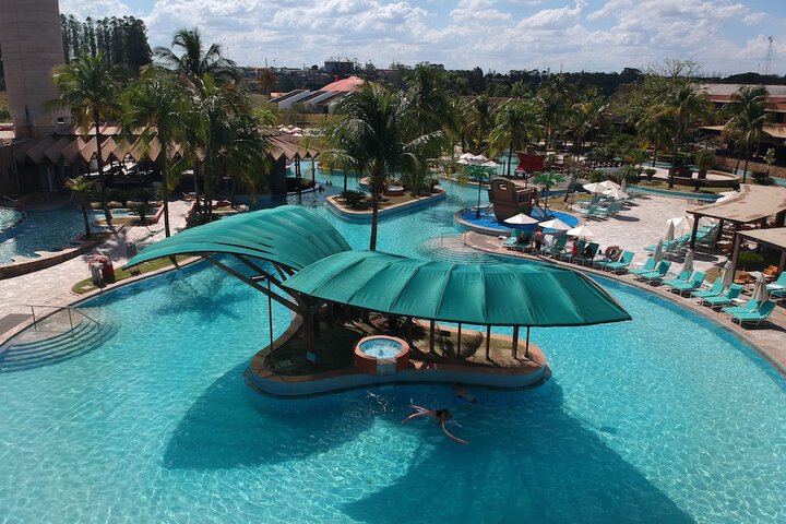 Hotel with Pool