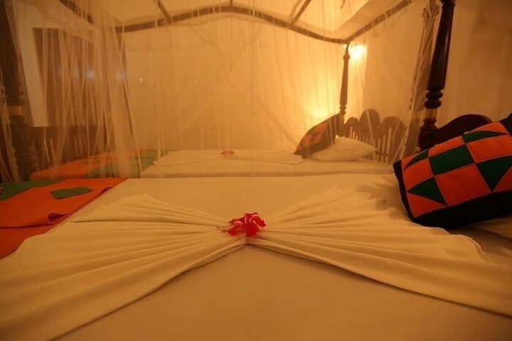 Room 7 of 42