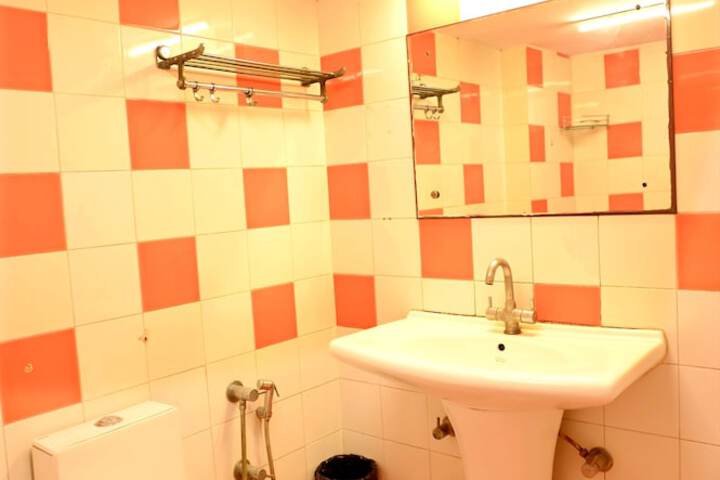 Room 46 of 81