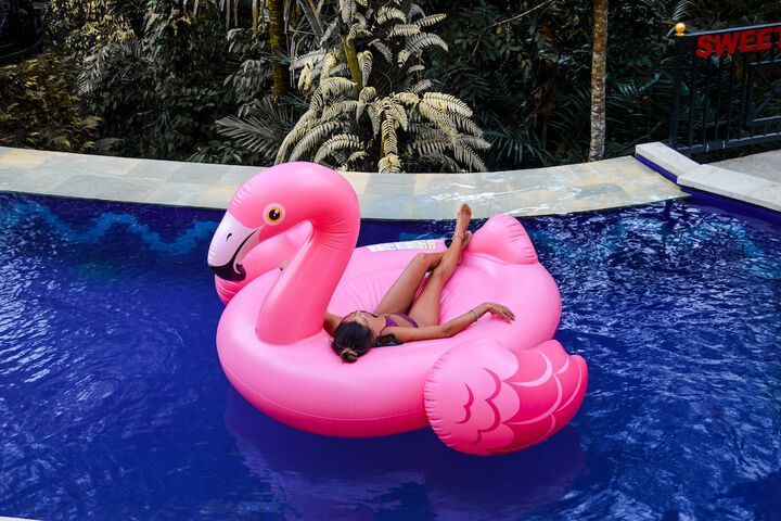 Pool 16 of 24