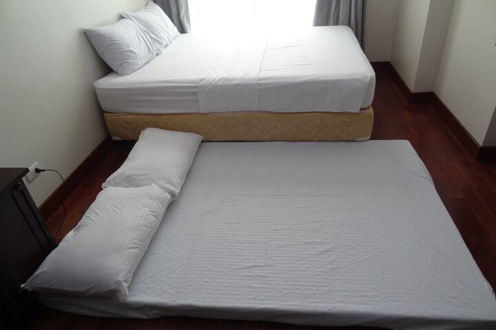 Room 3 of 29