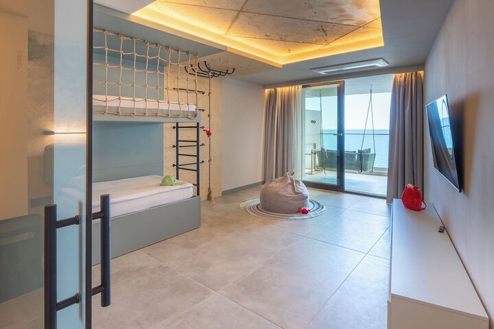 Room 14 of 47