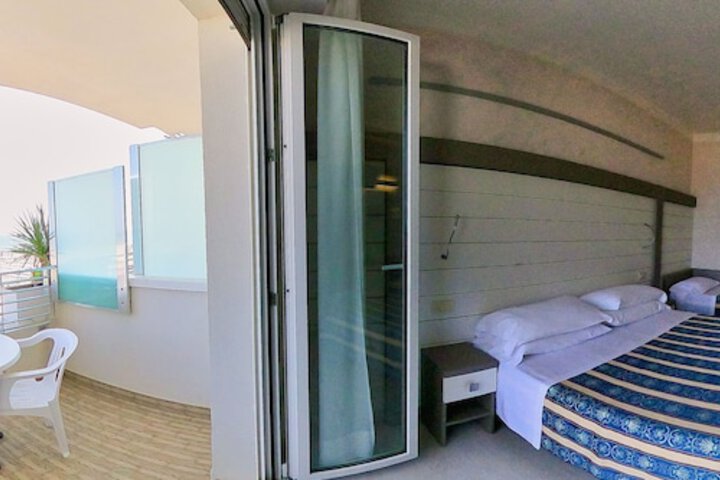 Room 21 of 67