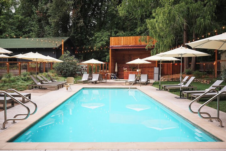 Pool 75 of 180