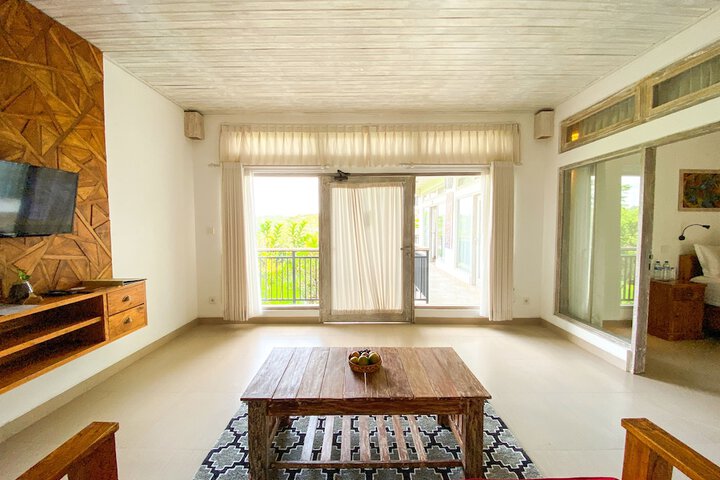 Room 16 of 130