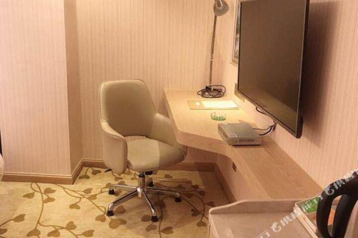 Vienna Hotel (Zhongshan Plaza)