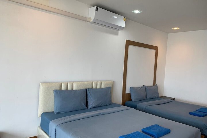 Room 38 of 263
