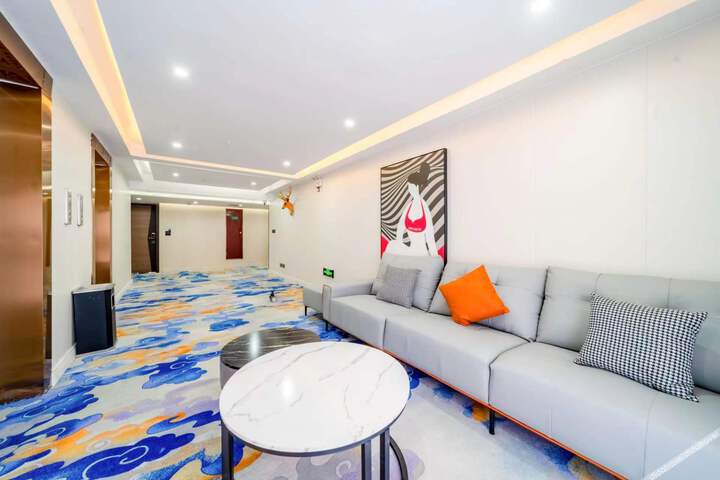Junyi Hotel (Libo Tourism City Peoples Square)