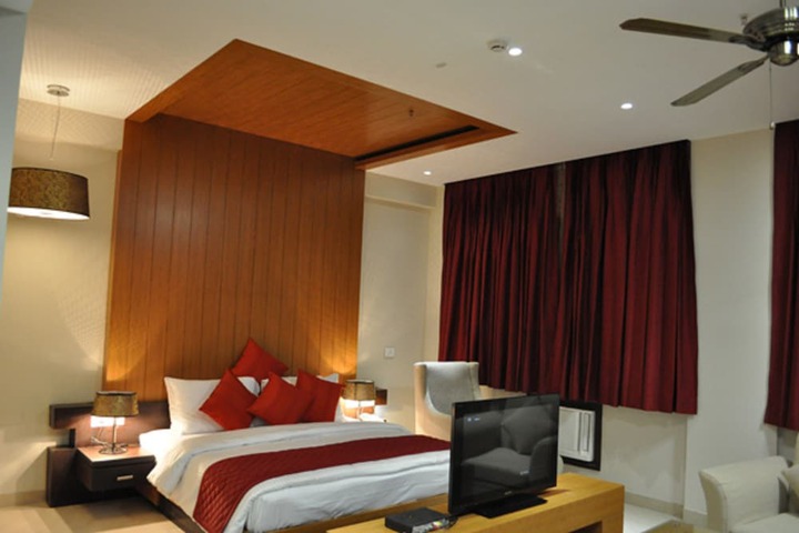 Room 5 of 27